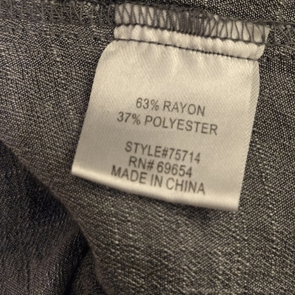 Francesca's Button-Up Shirt - Picture 5 of 6